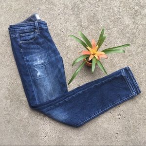Paige Skyline Ankle Peg Distressed Jeans Size 26